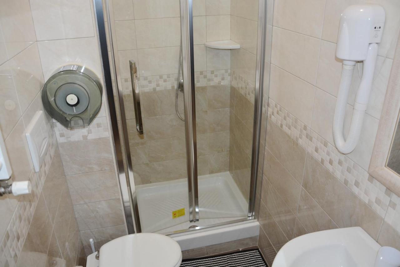 Roma Carina Hotel Eksteriør billede