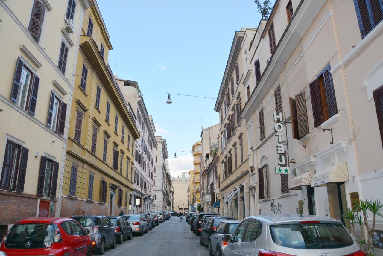 Roma Carina Hotel Eksteriør billede